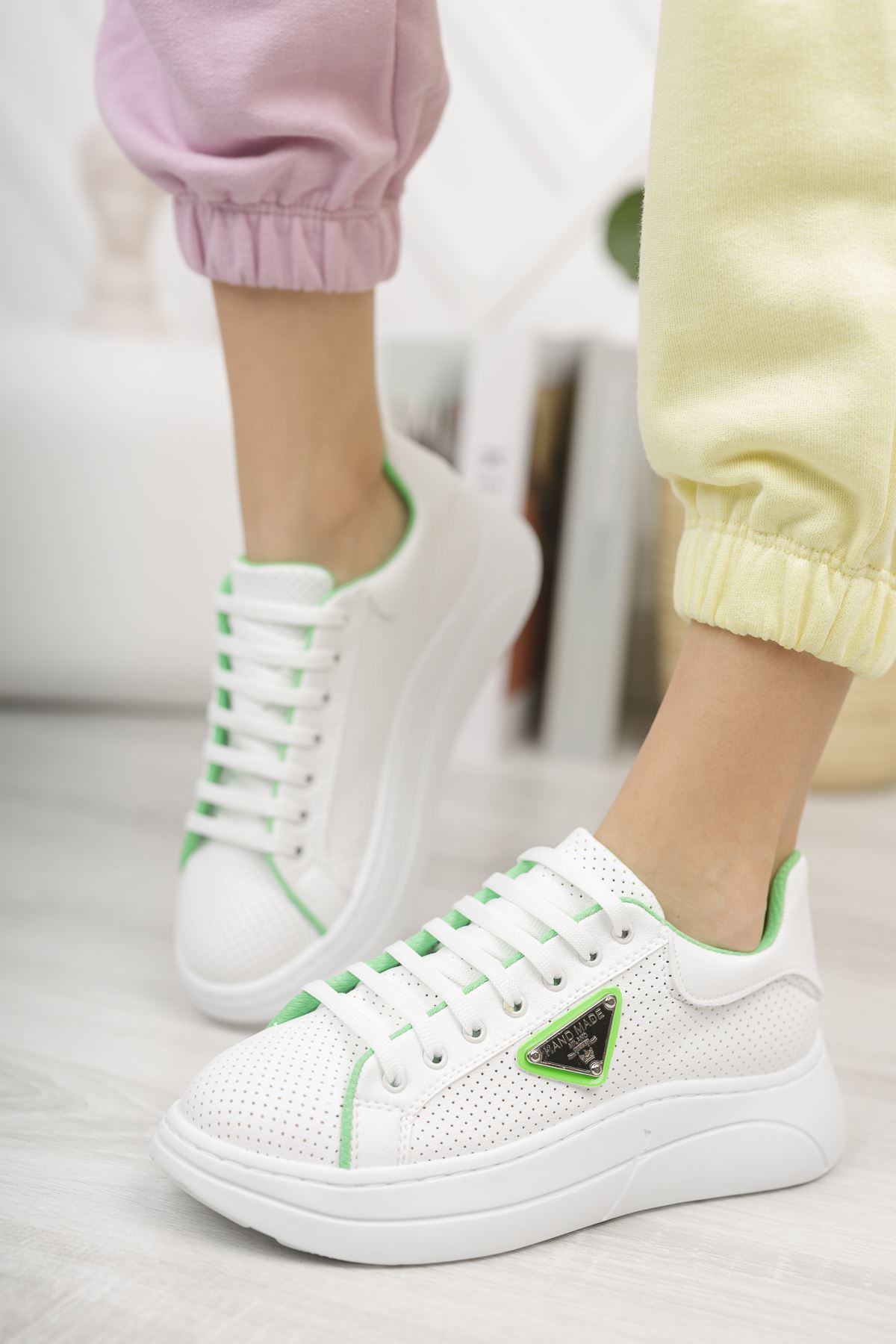 Kadın Lestas Kalın Taban Beyaz Yeşil Spor Ayakkabı - Beyaz