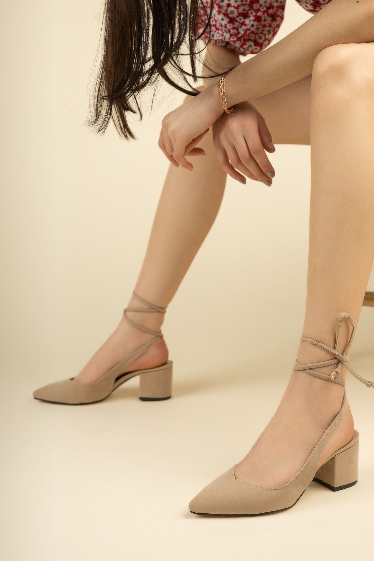 Kadın Esila Kısa Topuklu Ayakkabı - Ten Süet