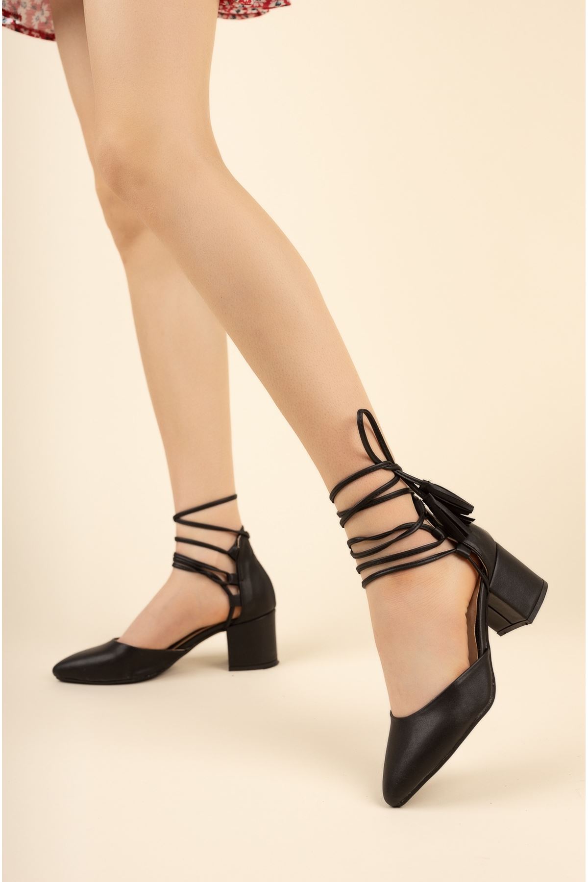 Kadın Yeti Kısa Topuklu Ayakkabı - siyah-deri