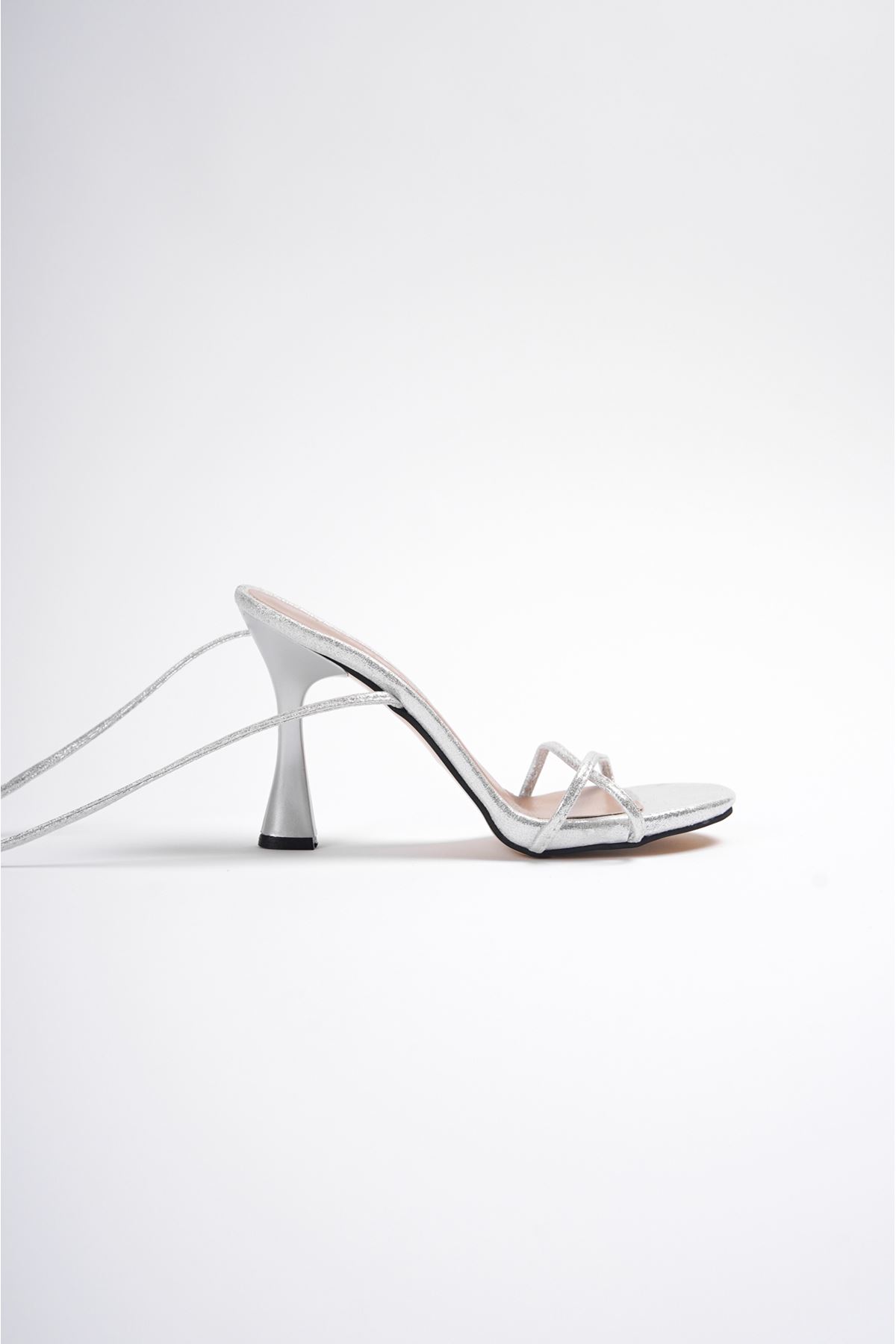 Kadın Baby Bağcık Detaylı Topuklu Ayakkabı - Gümüş