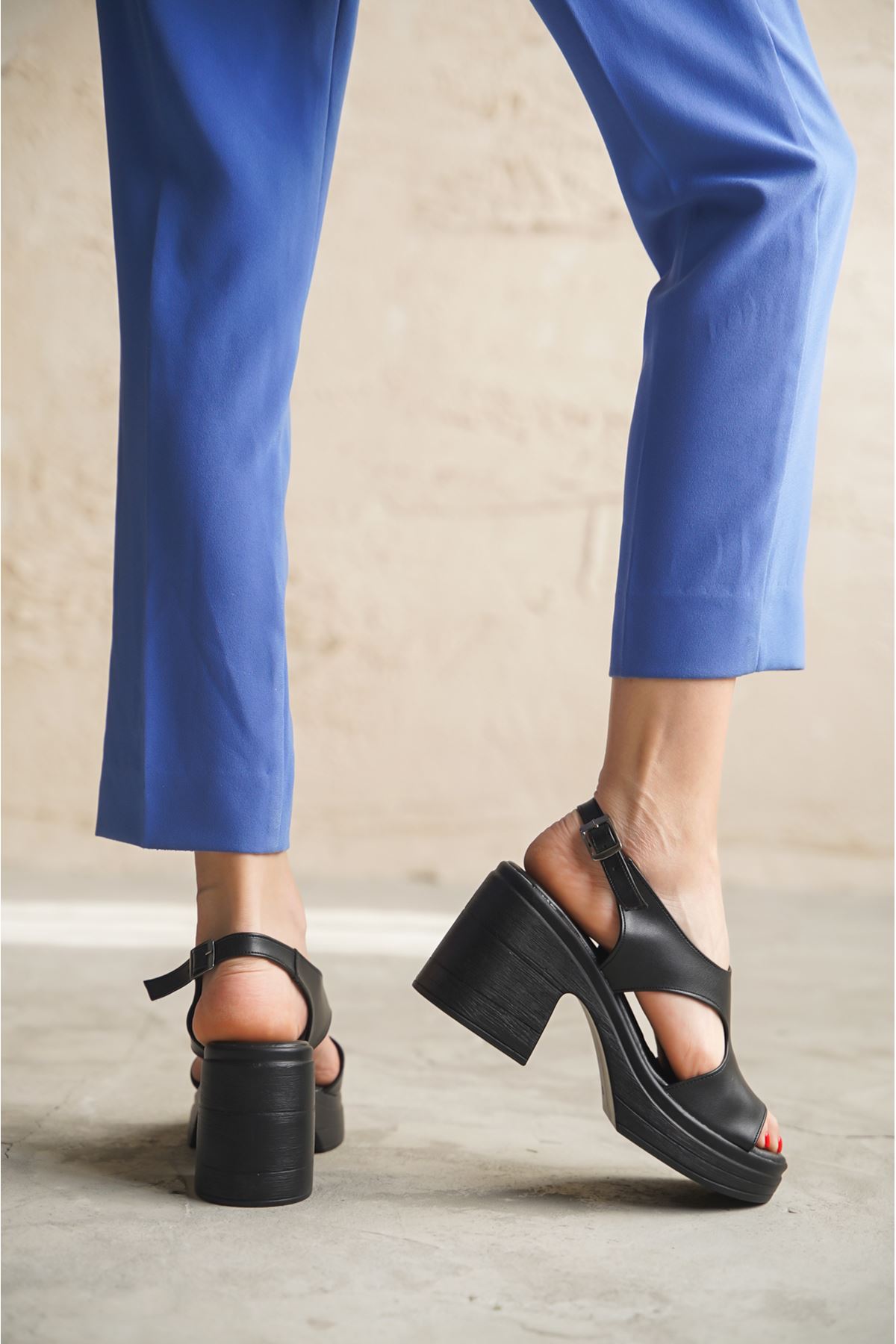 Kadın Faylin Kalın Topuklu Ayakkabı - siyah-deri