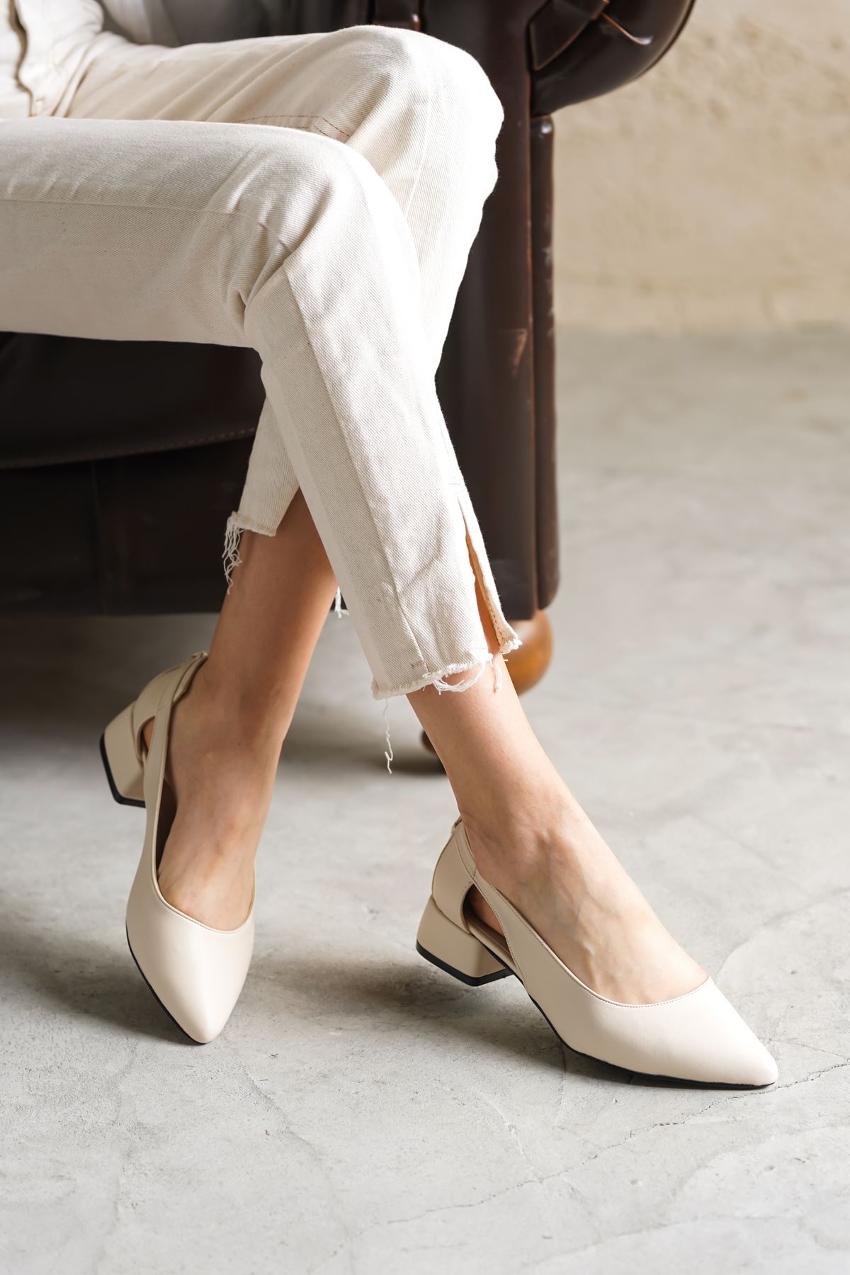 Kadın Zesa Kısa Topuklu Ayakkabı - Ten Deri