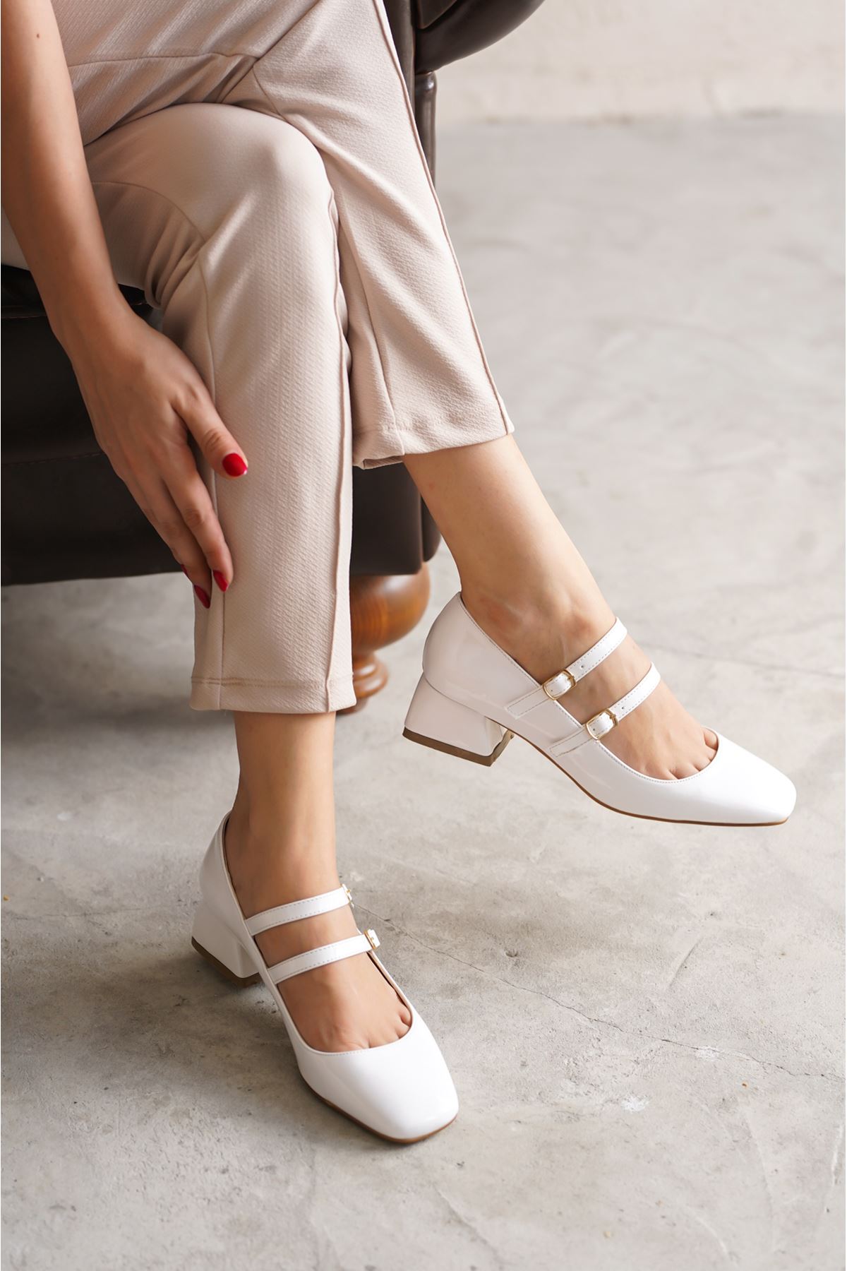 Kadın Varuna Kısa Topuklu Ayakkabı - Beyaz-Rugan