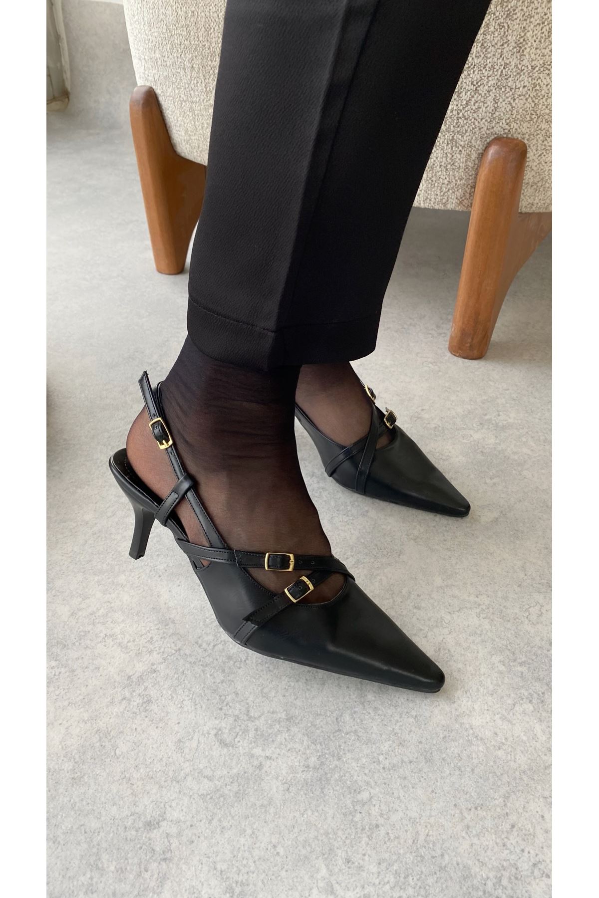Kadın Postina Tokalı Kısa Topuklu Ayakkabı - siyah-deri