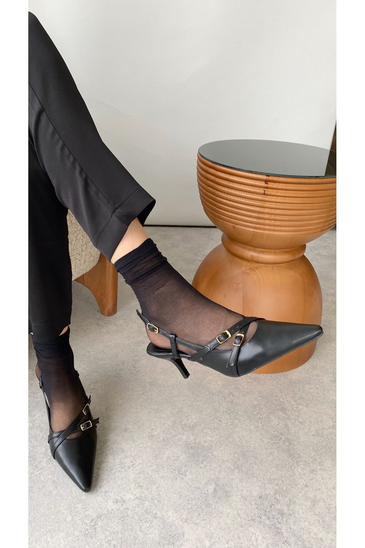 Kadın Postina Tokalı Kısa Topuklu Ayakkabı - siyah-deri