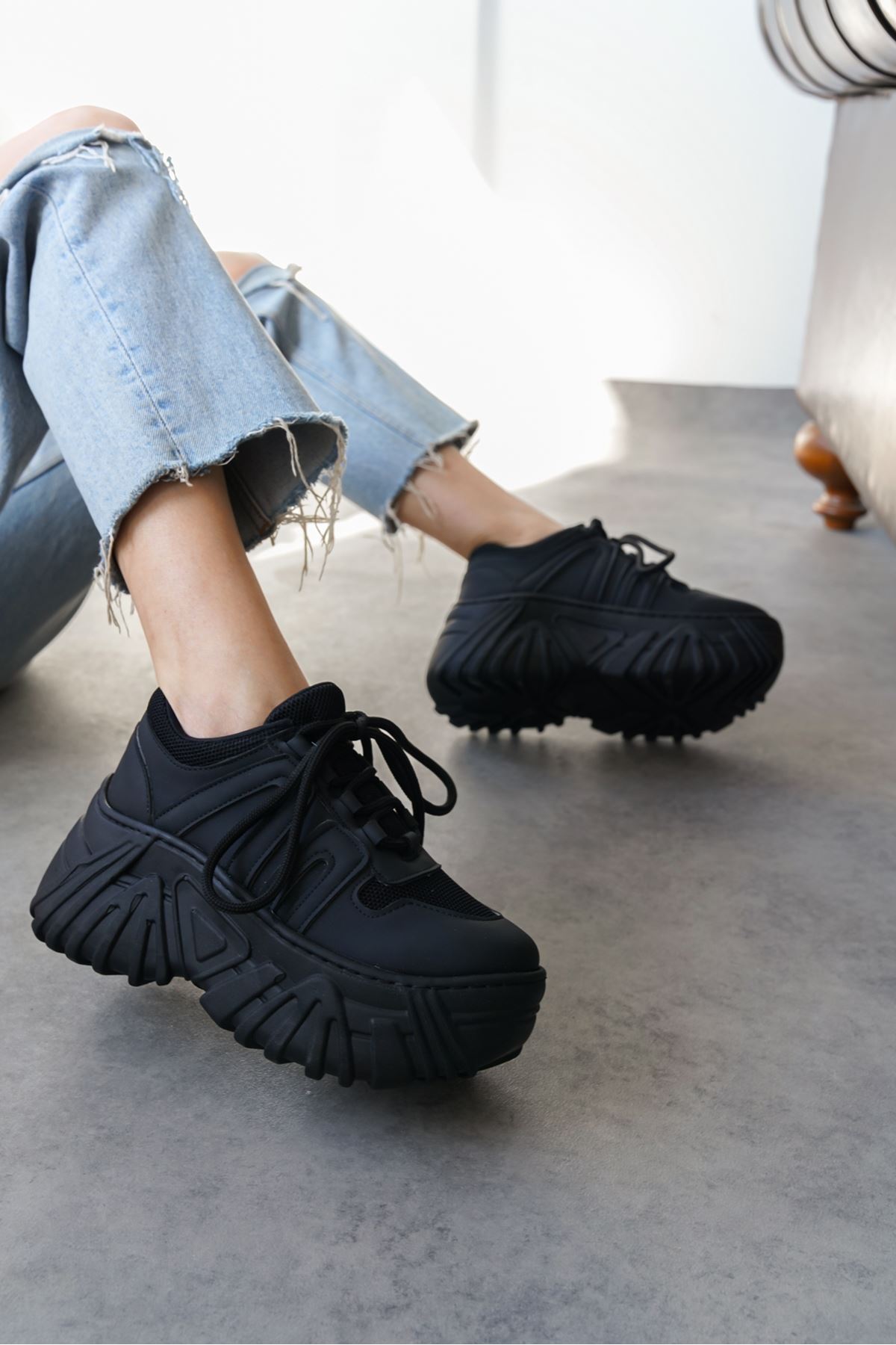 Kadın Podi Kalın Tabanlı Spor Ayakkabı - Siyah