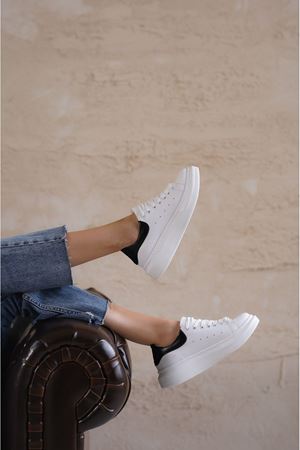 Kadın Bloom Bağcıklı Spor Ayakkabı - Beyaz-Siyah