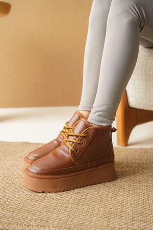 Kadın Pastor Kürklü Kısa Bot - Taba-Deri