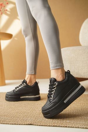 Kadın Maxi Gizli Dolgu Topuklu Spor Ayakkabı - Siyah-Düz