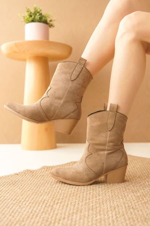 Kadın Lover Kovboy Bot - Vizon