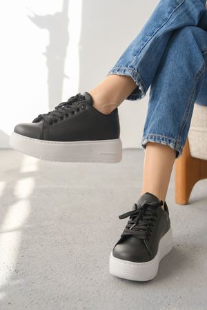 Kadın Lenosa Kalın Taban Spor Ayakkabı - Siyah Beyaz