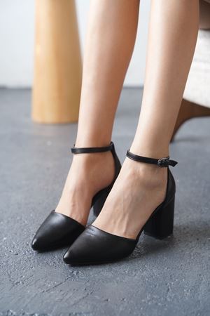 Kadın Celar Mat Deri Siyah Topuklu Ayakkabı - Siyah