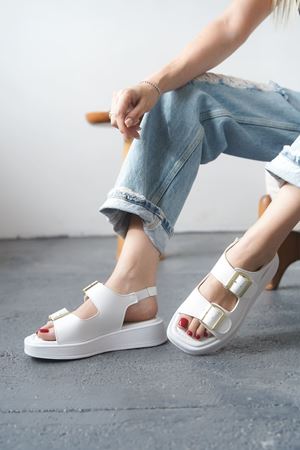 Kadın Zero Tokalı Kalın Tabanlı  Sandalet - Beyaz