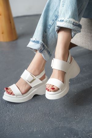 Kadın Lizbon Kalın Tabanlı Sandalet - Beyaz