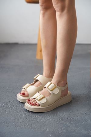 Kadın Zero Tokalı Kalın Tabanlı  Sandalet - Ten