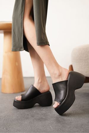 Kadın Milito Dolgu Topuk Terlik - siyah-deri