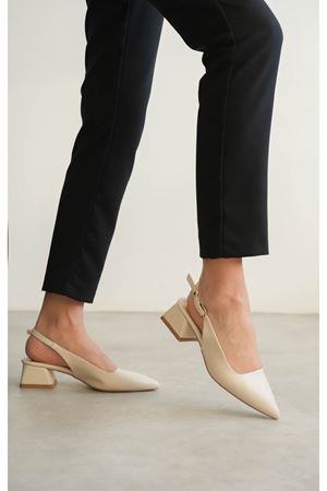 Kadın Mely Tokalı Kısa Topuklu Ayakkabı - Ten Deri