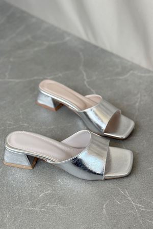 Kadın Vinor Kısa Topuklu Terlik - Gümüş