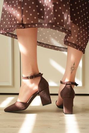 Kadın Celar Kalın  Topuklu Ayakkabı - Kahve-Süet