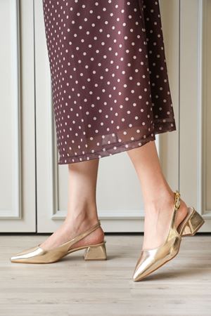 Kadın Mely Tokalı Kısa Topuklu Ayakkabı - Altın