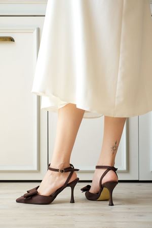 Kadın Keita İnce Topuklu Fiyonklu  Ayakkabı - Kahve-Süet