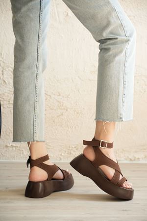 Kadın Turam Kalın Tabanlı Sandalet - Kahve