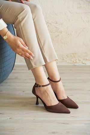 Kadın Rustik İnce Topuklu Ayakkabı - Kahve-Süet